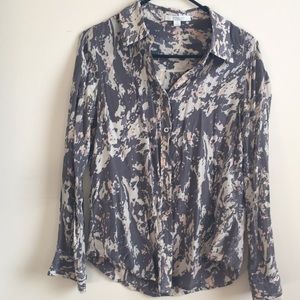 Piperlime long sleeve 100% silk Blouse in grey/pink print size M